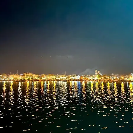 Daire Coastal Bloom *