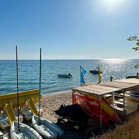 Spacious & Cosy Flat By The Sea Apartment Nea Moudania