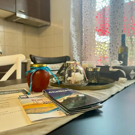 Spacious & Cosy Flat By The Sea Nea Moudania