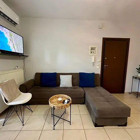 Spacious & Cosy Flat By The Sea Apartment *