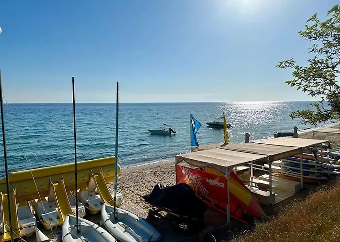 Coastal Bloom Apartamento Nea Moudania